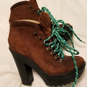 Polo Lug Sole Oil Suede Brown Boots